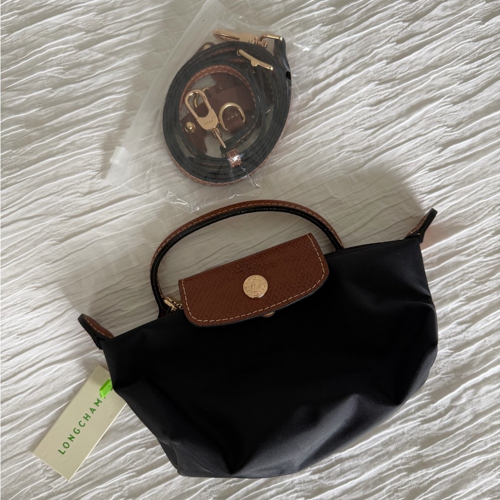 Mini cross body. New with tags